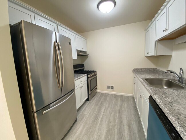 Foto del edificio - 3 Bedroom Condo