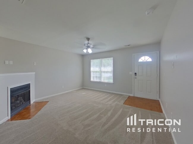 Building Photo - 1513 Crandon Dr