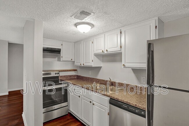 Foto del edificio - 10825 Key Haven Blvd