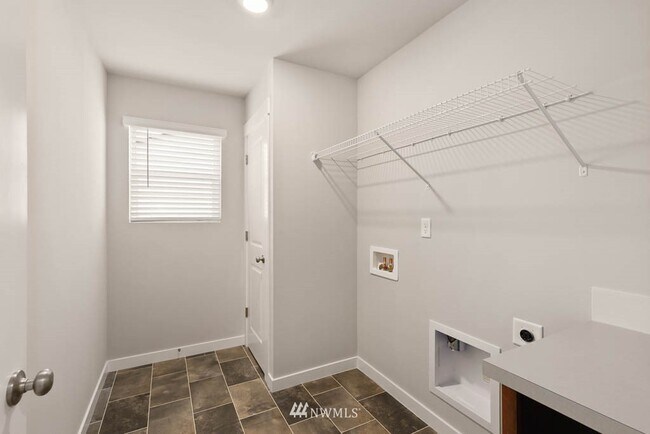 Building Photo - 11031 Emmons Ct E