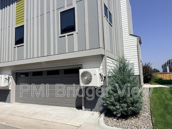 Foto del edificio - 315 W Peach St