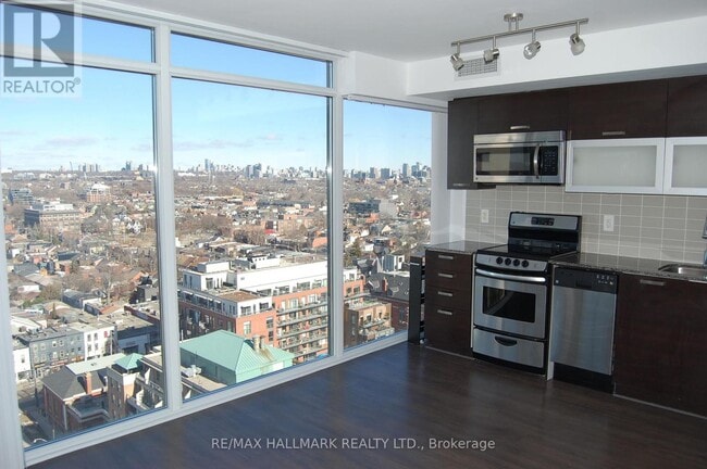 Building Photo - 36-21236 Lisgar St