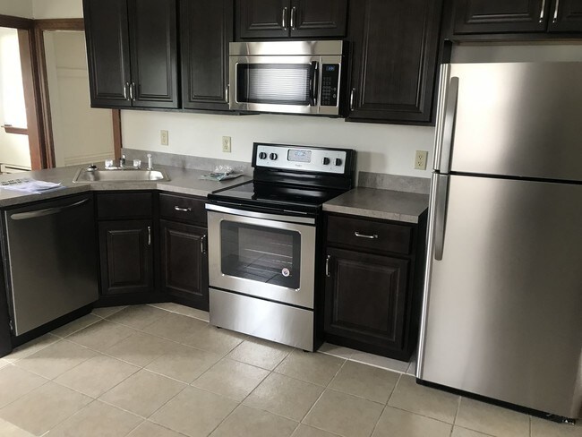 Foto del edificio - 3 br, 2 bath House - 2084 LONG LEVEL ROAD