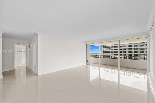 Building Photo - 177 Ocean Ln Dr