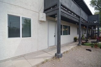 Building Photo - 929 N 7th Ave