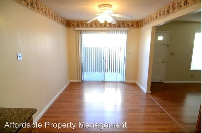 Building Photo - 3 br, 1.5 bath House - 2274 Eric Court #2