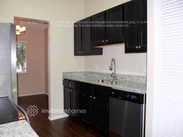 Foto del edificio - 7205 Seamans Bluff