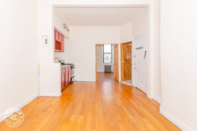 Foto del edificio - 191 Troutman St