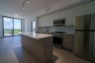 Interior Photo - Gardens Residences
