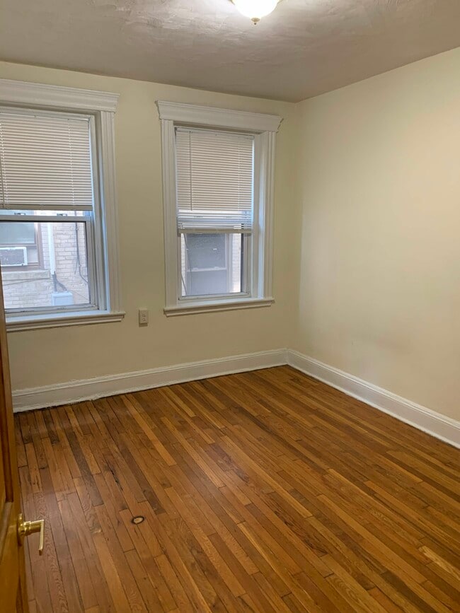 Photo - 360 Riverway Unit 6 Apartment