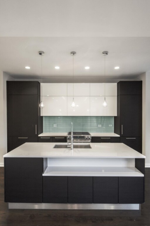 Foto del edificio - 4 bedroom in CHICAGO IL 60626