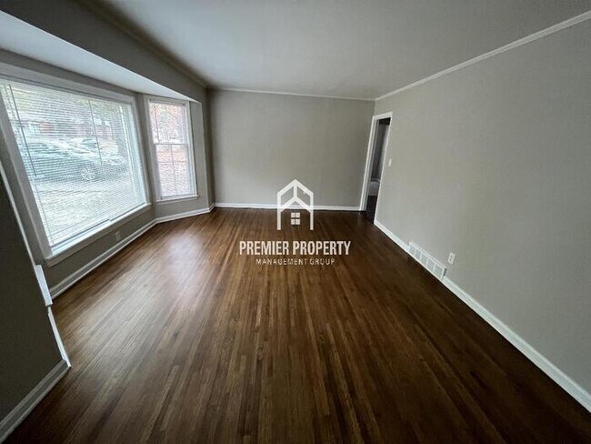 Building Photo - 3046 Brisdane St