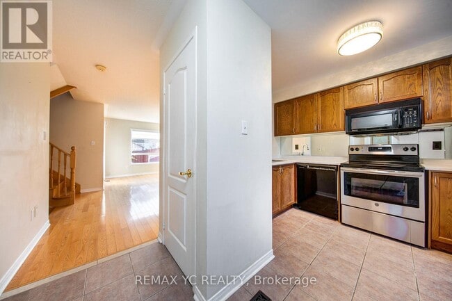 Building Photo - 110 Dolce Crescent