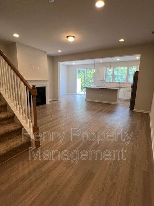 Building Photo - 775 Amarra Dr