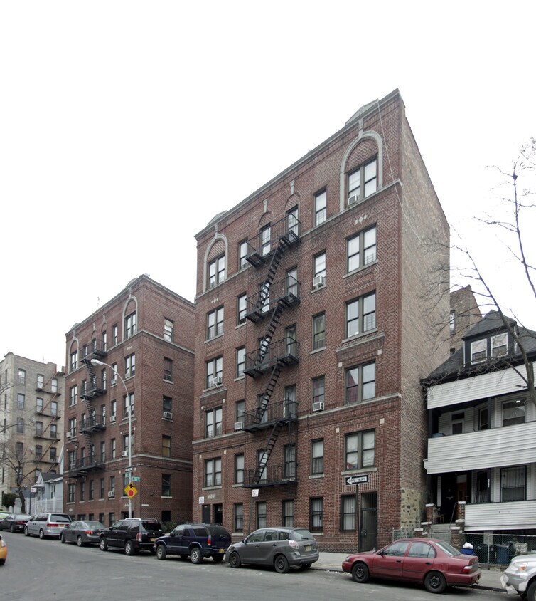 Foto principal - 3210 Perry Ave