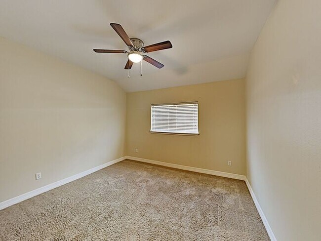 Foto del edificio - No Application Fees* $250.00 off 1st month...