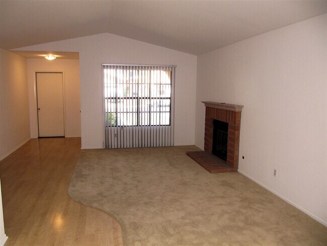 Building Photo - 10943 Shy Bird Ln