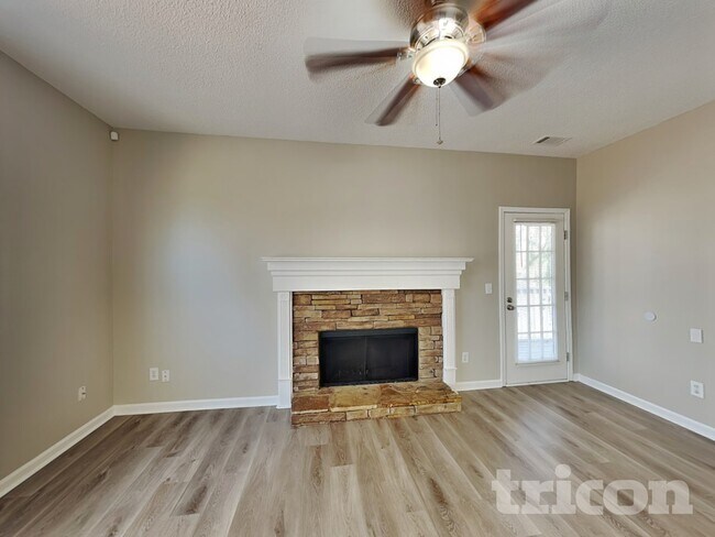 Foto del edificio - 313 Westchester Way