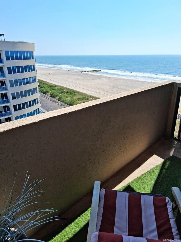 Foto principal - 360 Shore Rd