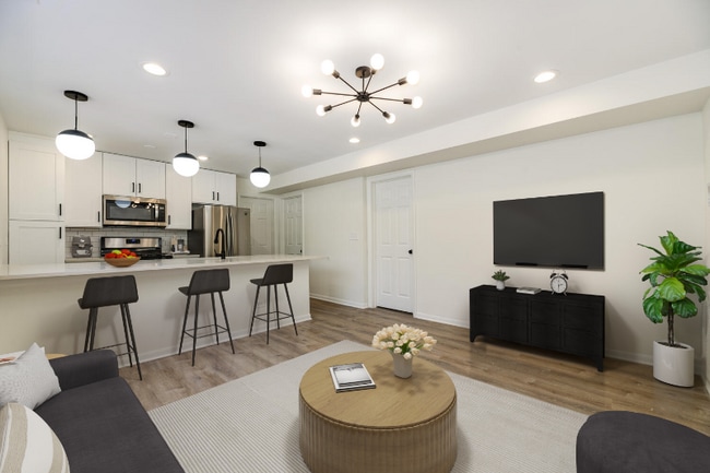 Foto del edificio - 2128 N Whipple St