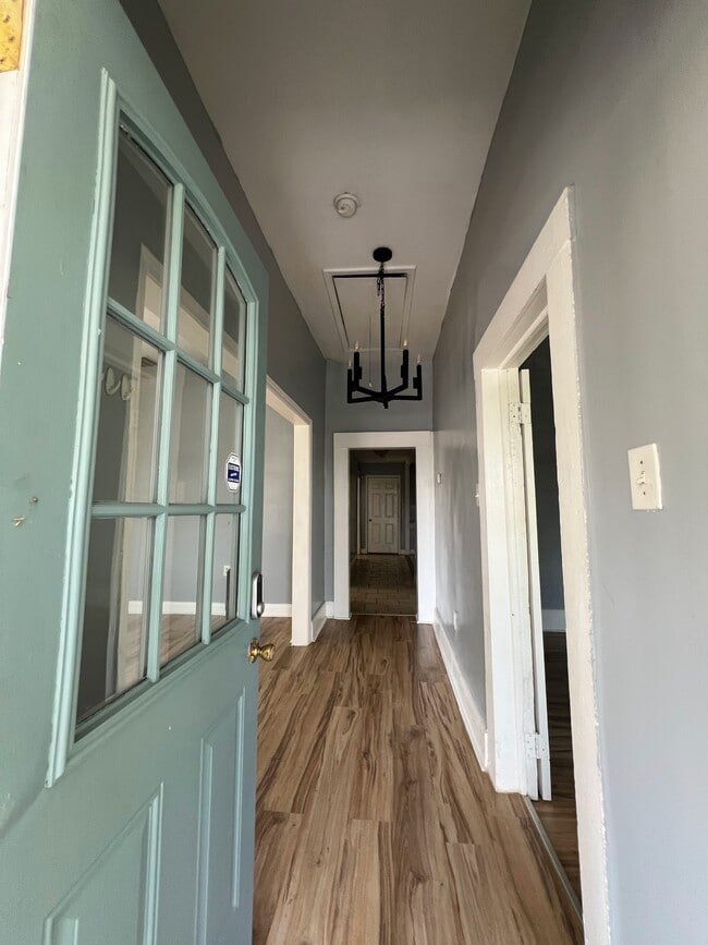 Photo - 967 Martin St SE House