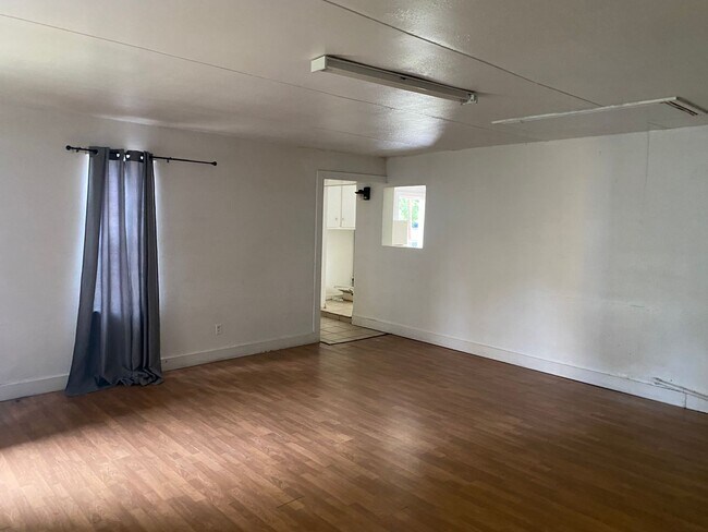 Building Photo - 1259 Fullilove Dr