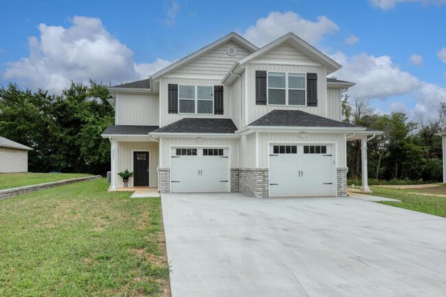Building Photo - 3437 S Kenser Ct