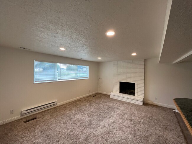Building Photo - 3802 S 775 E