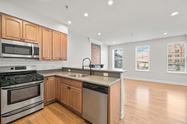 Foto del edificio - 287 Grand St