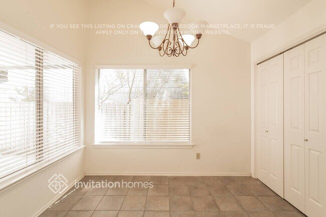 Foto del edificio - 2131 Goldspring Ln