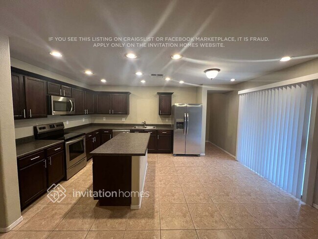 Building Photo - 8923 E Pampa Ave