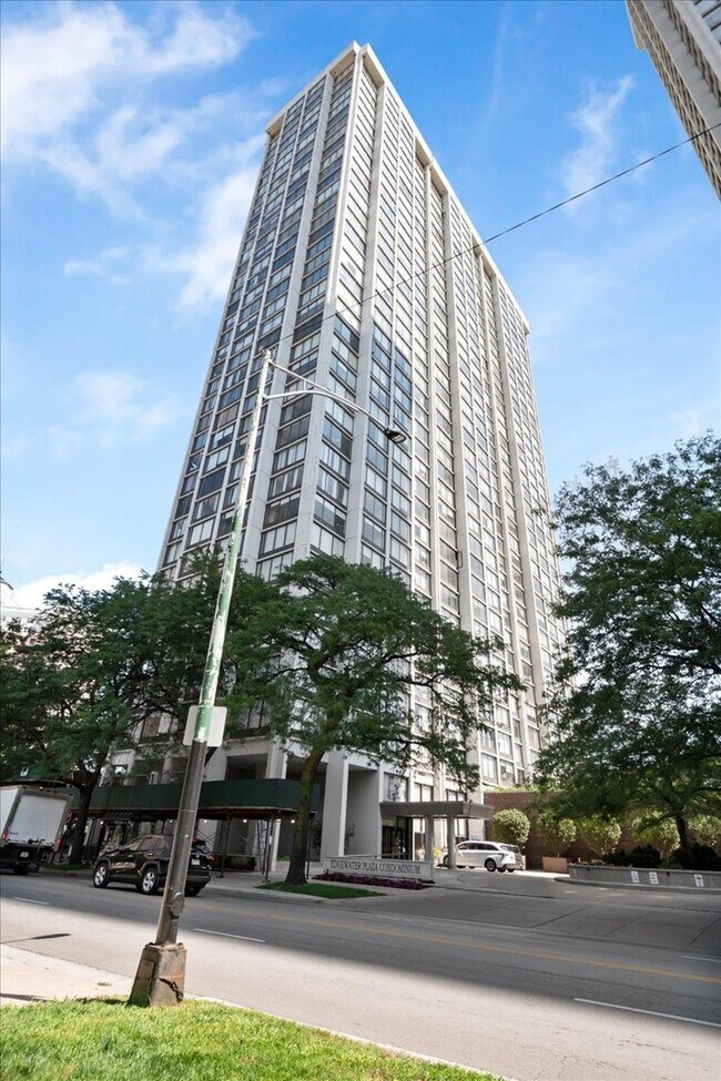 Foto del edificio - 5455 N Sheridan Rd