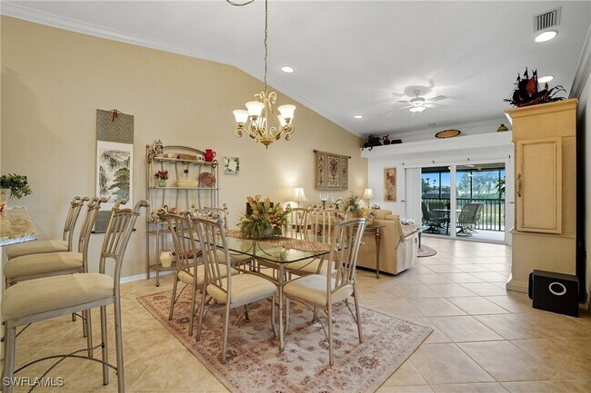 Foto del edificio - 10260 Heritage Bay Blvd