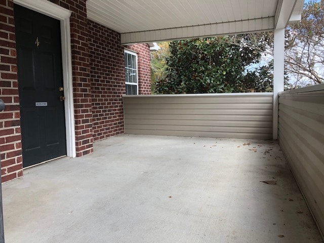 FRONT PORCH - 409 Jefferies Ln