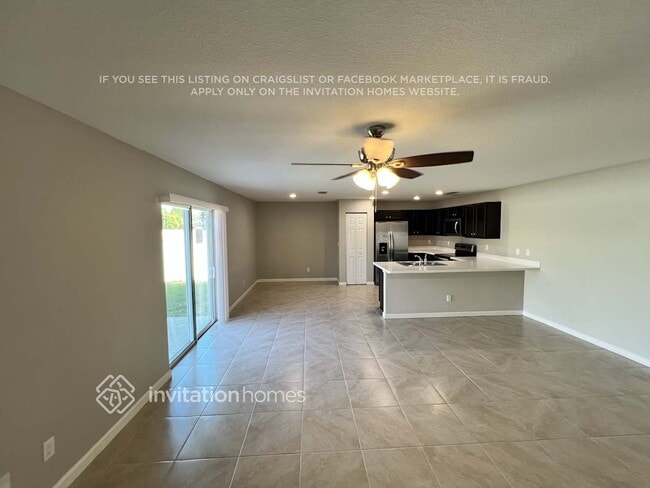 Building Photo - 1013 SW Majorca Ave