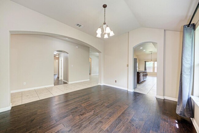 Foto del edificio - 18308 Shallow Pool Dr