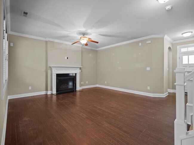 Building Photo - Welcome to Tall Pines Of New River!