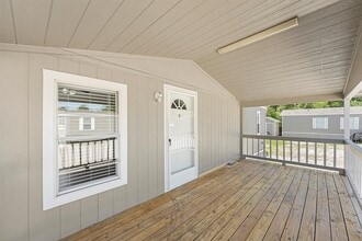 Building Photo - 21864 Russell Dr