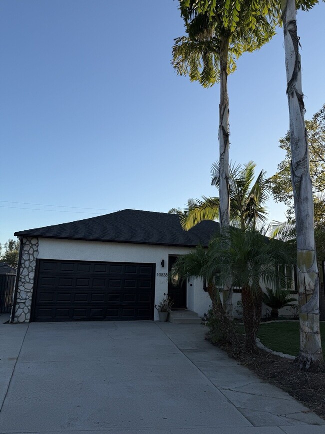 Photo - 10838 Floral Dr (Whittier, CA) House