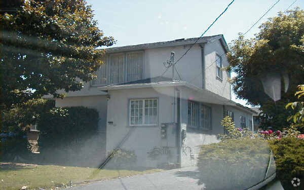 Foto del edificio - 639 N Delaware St
