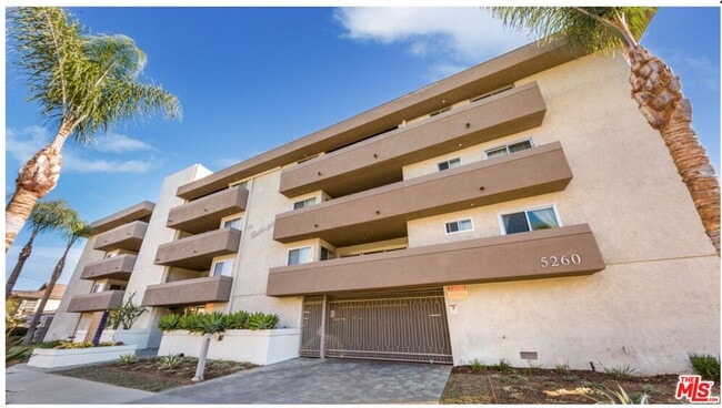 Foto del edificio - 5260 Bellingham Ave