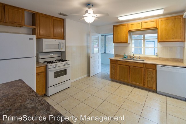 Building Photo - 12 Volusia Dr