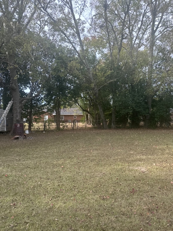 Building Photo - 2621 Norwich Dr