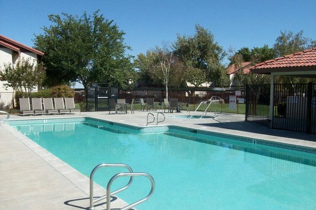 Foto del edificio - Canyon Creek Apartments