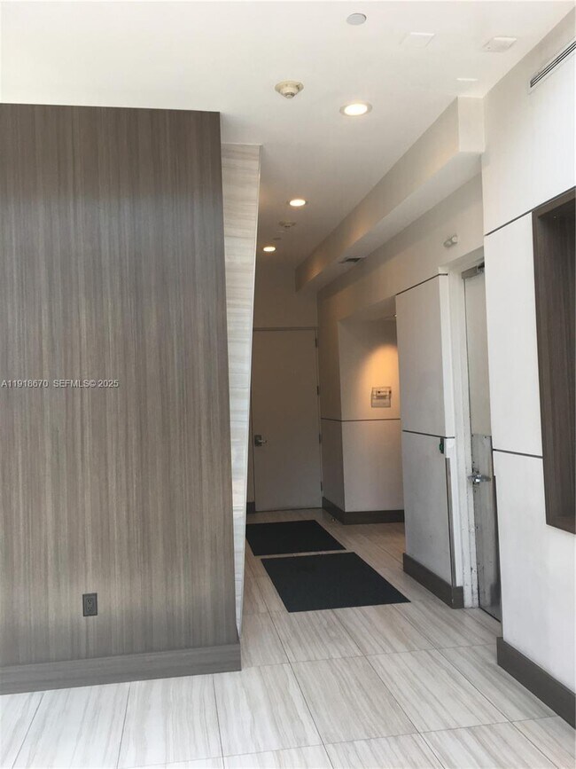 Foto del edificio - 200 Ocean Dr