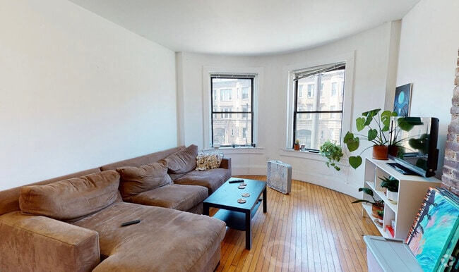 Building Photo - 858 Huntington Ave