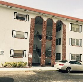 Primary Photo - 2420 Johnson St