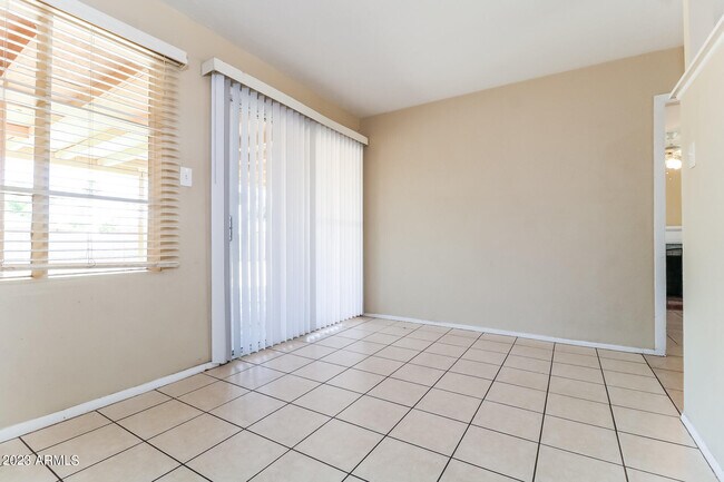 Foto del edificio - 4431 N 56th Ave