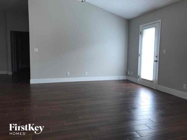 Foto del edificio - 1823 Wildwood Creek Ln