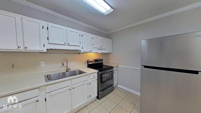 Foto del edificio - 8684 Chestnut Ln